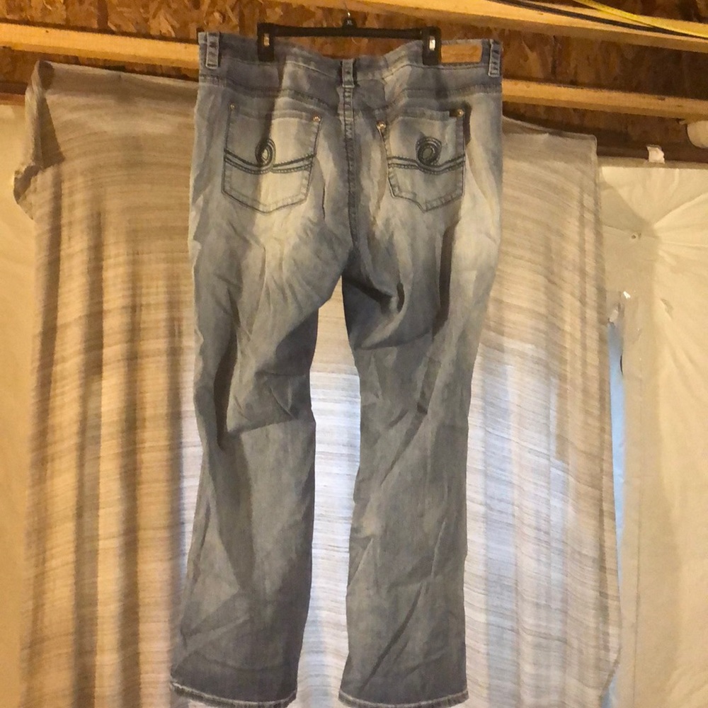 Seven7 Jean - Picture 2 of 2